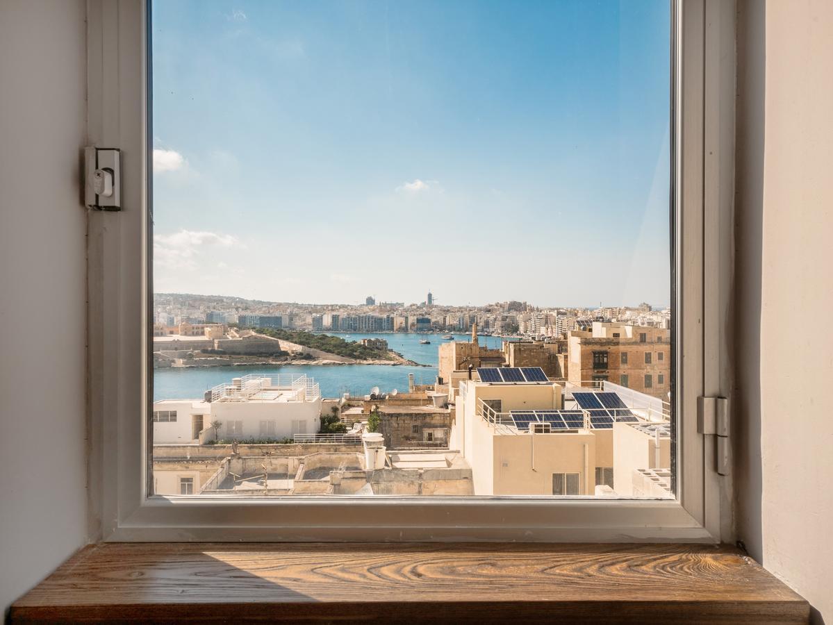Valletta Cosmopolitan Bagian luar foto