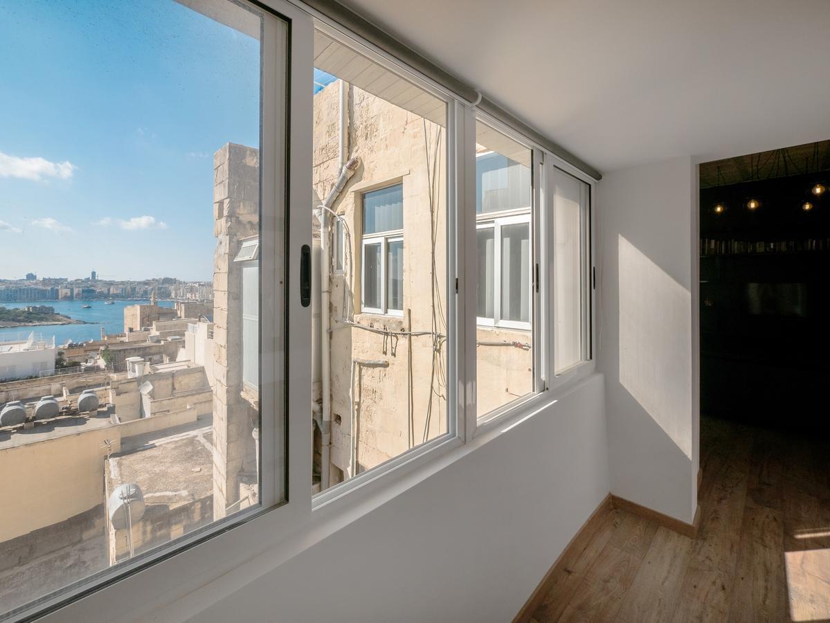 Valletta Cosmopolitan Bagian luar foto